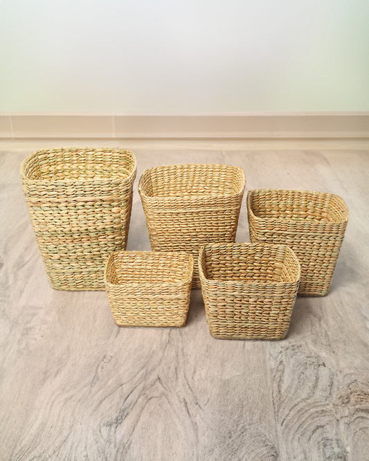 Set of 5 Handwoven Seagrass Dustbins Set of 5 | Ideal for Dry Waste or Planters